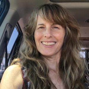 Meet your Posher, Lori